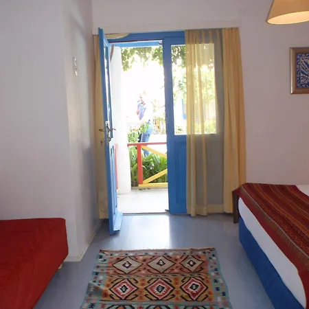 Su - Otel