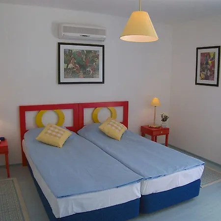 Su - Hotel