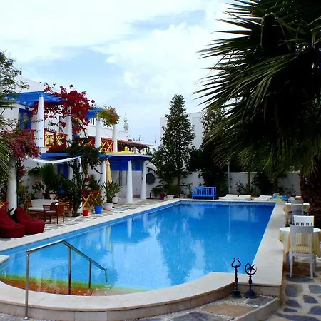 Su - Hotell 3*